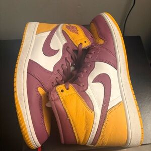 Nike Air Jordan 1 Retro High OG ‘brotherhood’